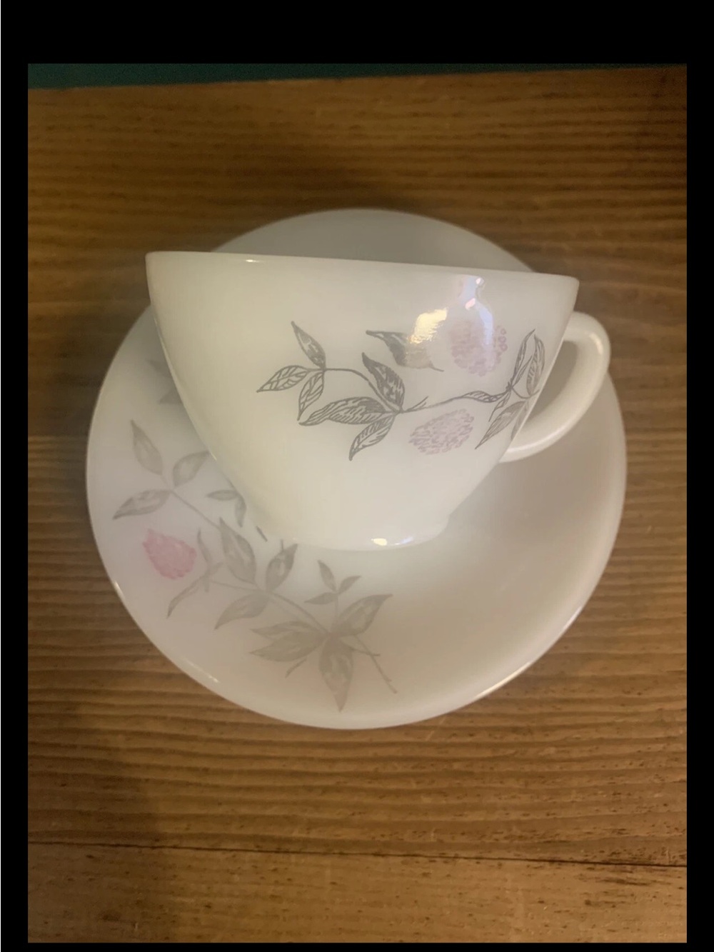 VTG 20 pc Service for 4 Federal Pink Clover Blossom Milk Glass MCM Retro - Picture 6 of 10
